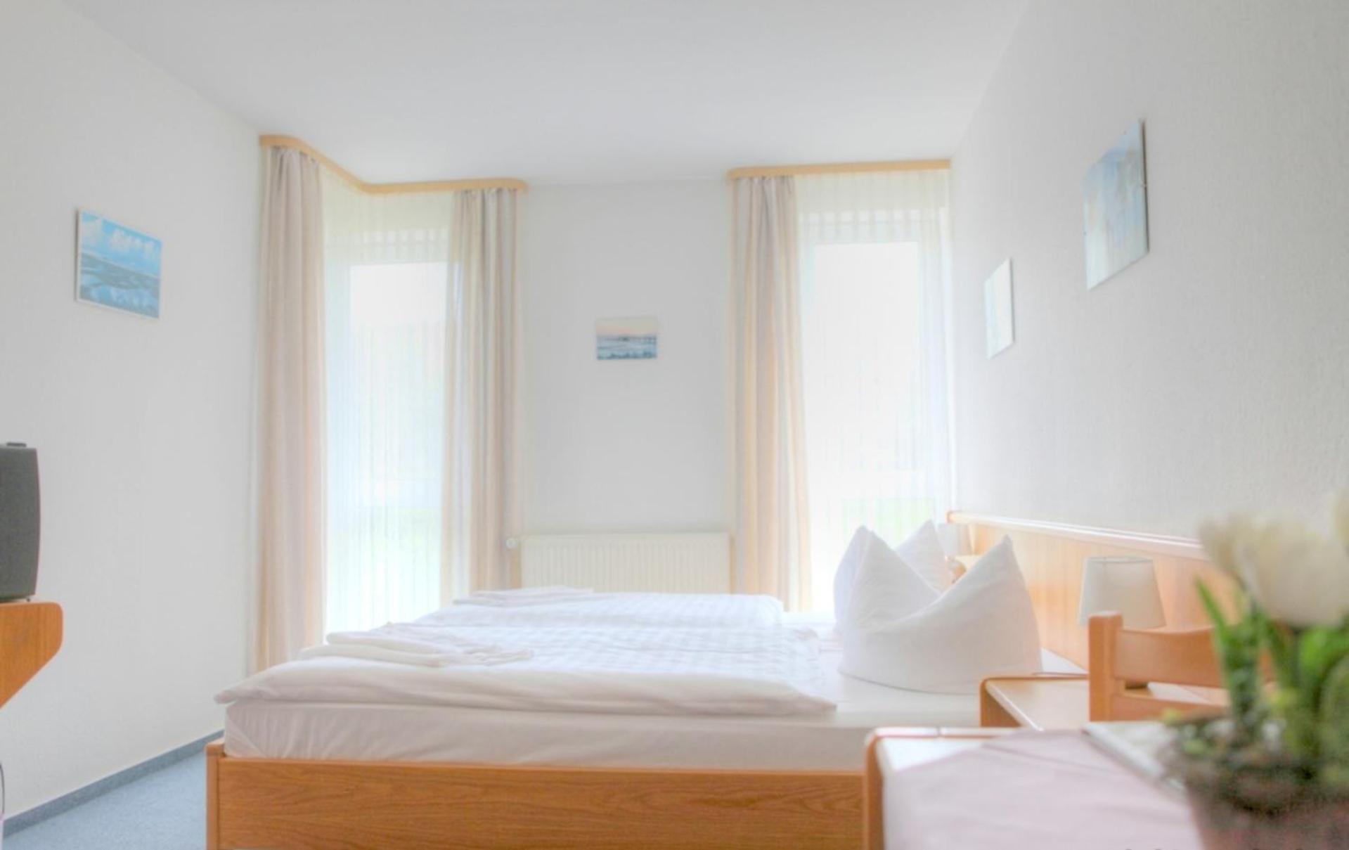 לומה Hotel Nordwind מראה חיצוני תמונה